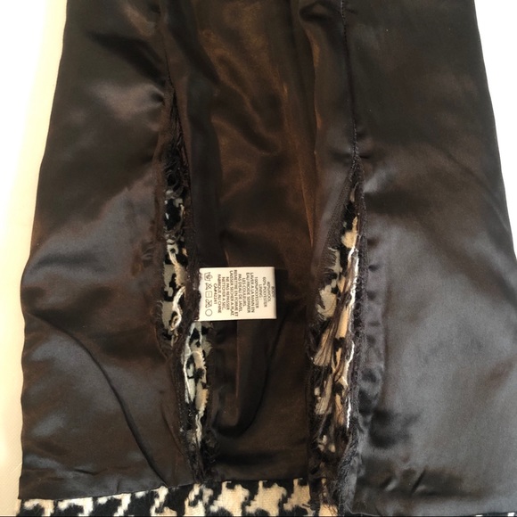 Knitted Dove Wool Gingham Short Sleeve Dress - Picture 5 of 10